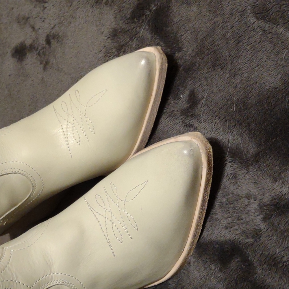 Free People 🌿 | Golo Supernova Western Boots - Picture 9 of 10